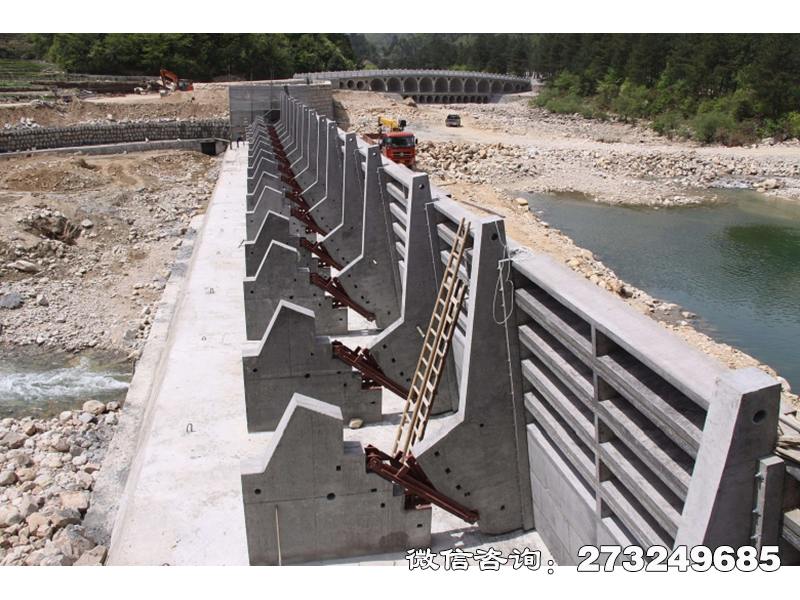 岭东铸铁拦水坝闸门